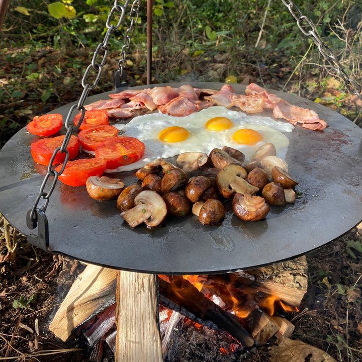 Campfire with Tripod and Cooking Pot 3D, Incl. food & fire - Envato Elements